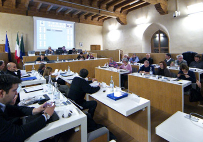 Pd Formigine “Nessuna svendita dell’area ex Carducci”