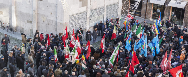 Terra dei padri, parlamentari Pd aderiscono al presidio Anpi